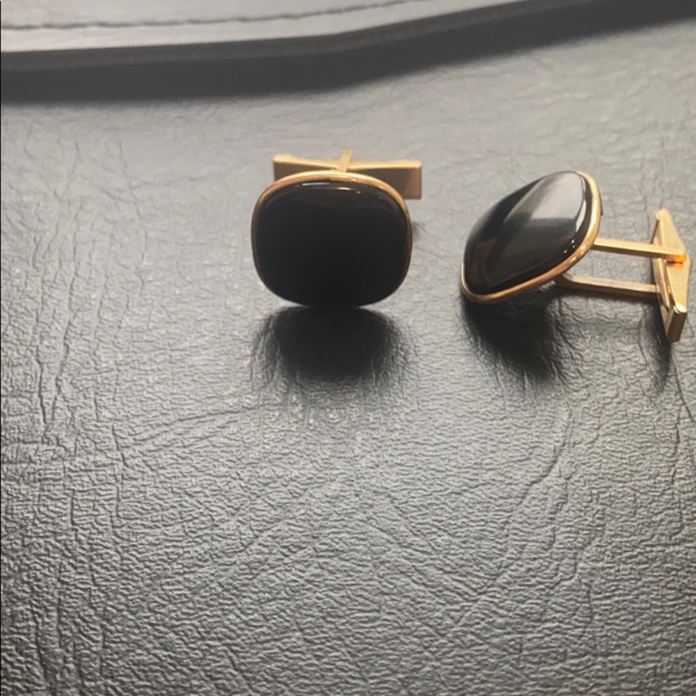 14k Gold and Onyx Cuff links